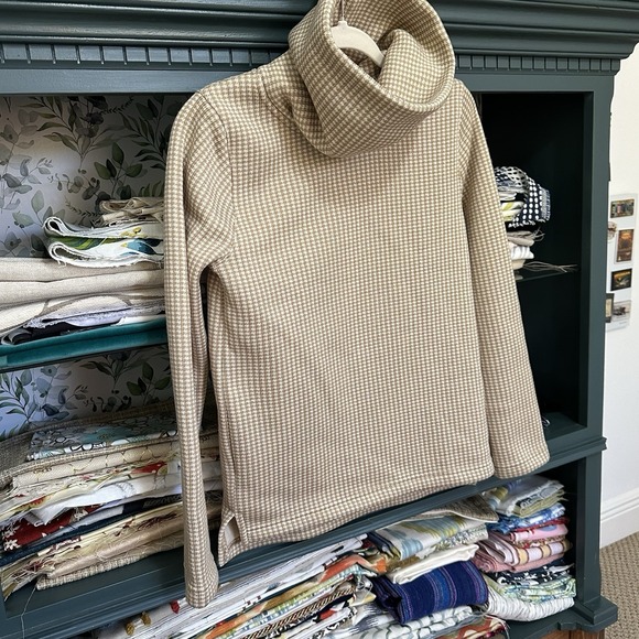 J. Crew Women's Size XS Funnel Neck Fleece Lined Sweater Taupe Cream - Picture 3 of 6